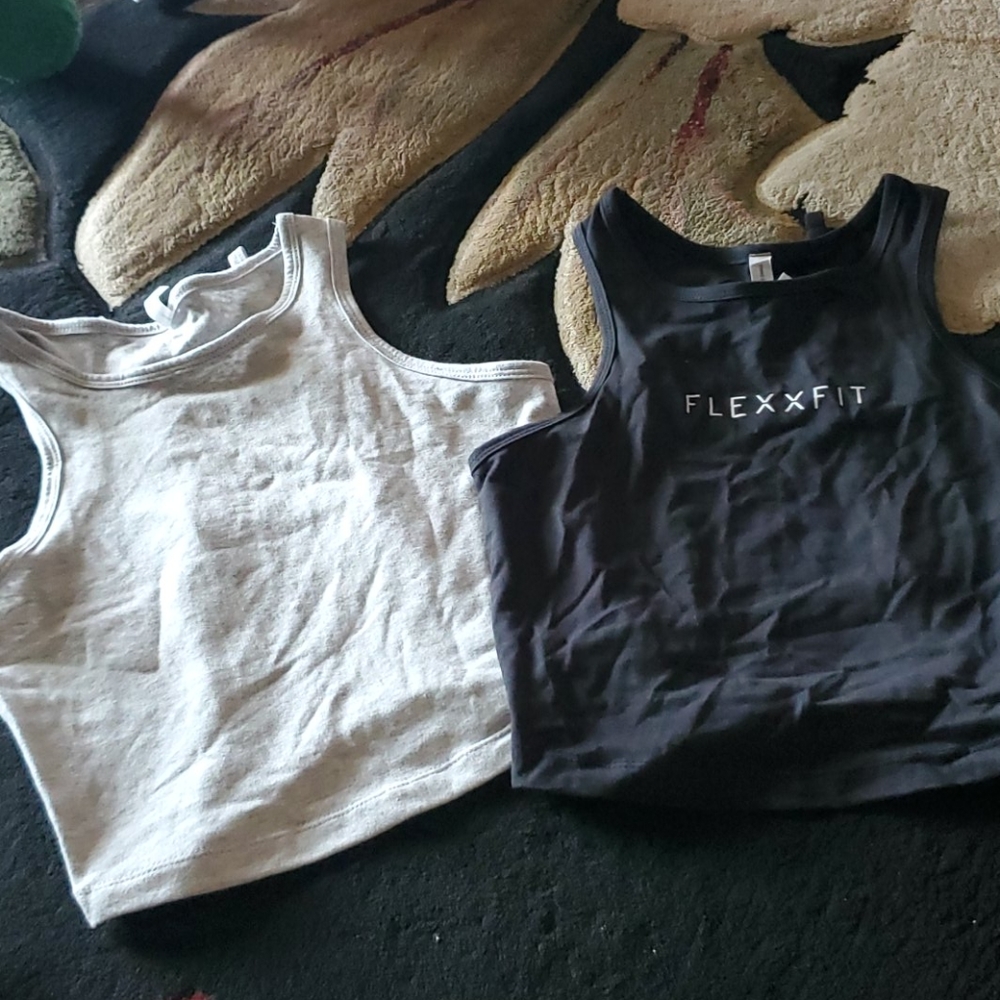 Crop tops